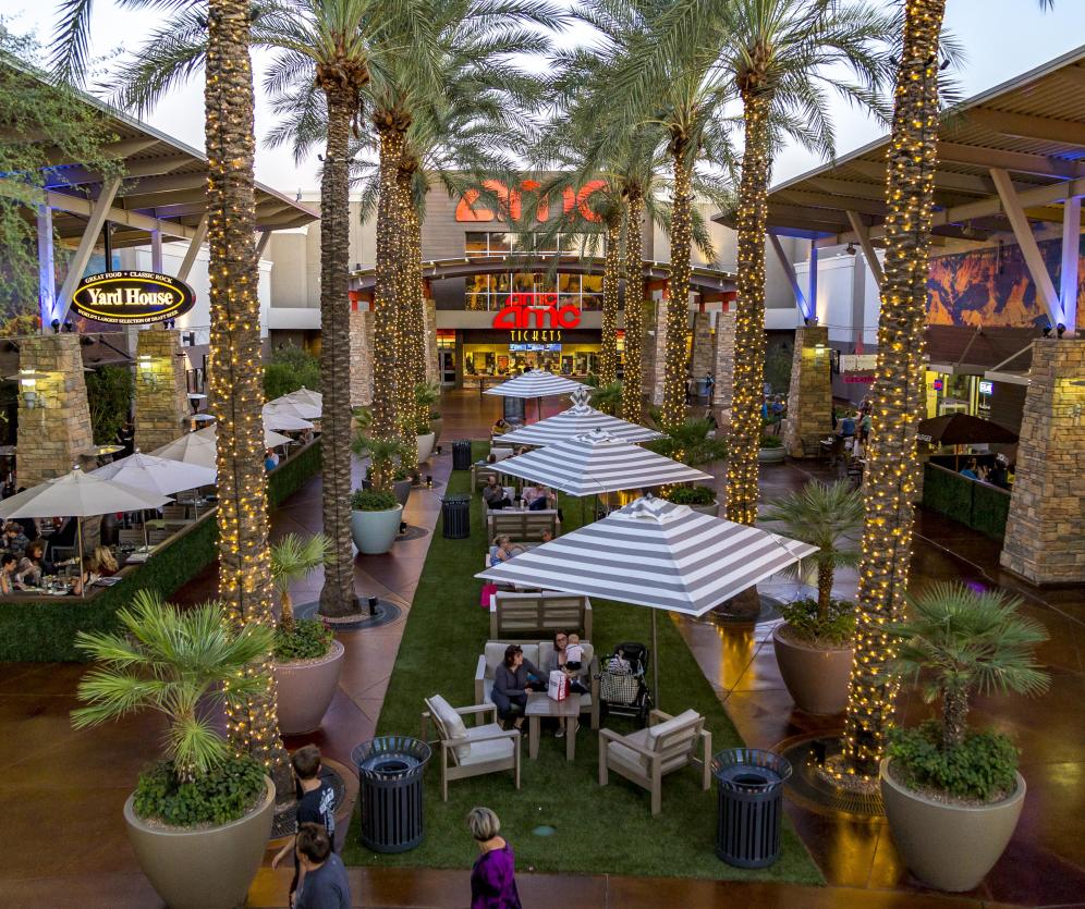 Desert Ridge Marketplace The District Amc Lawn