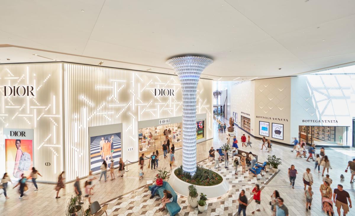 Fashion Square Luxury Wing