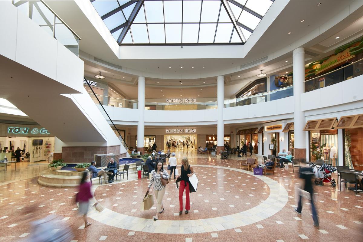 Luxury Stores See New Opportunities in SoCal Shopping Centers – WWD