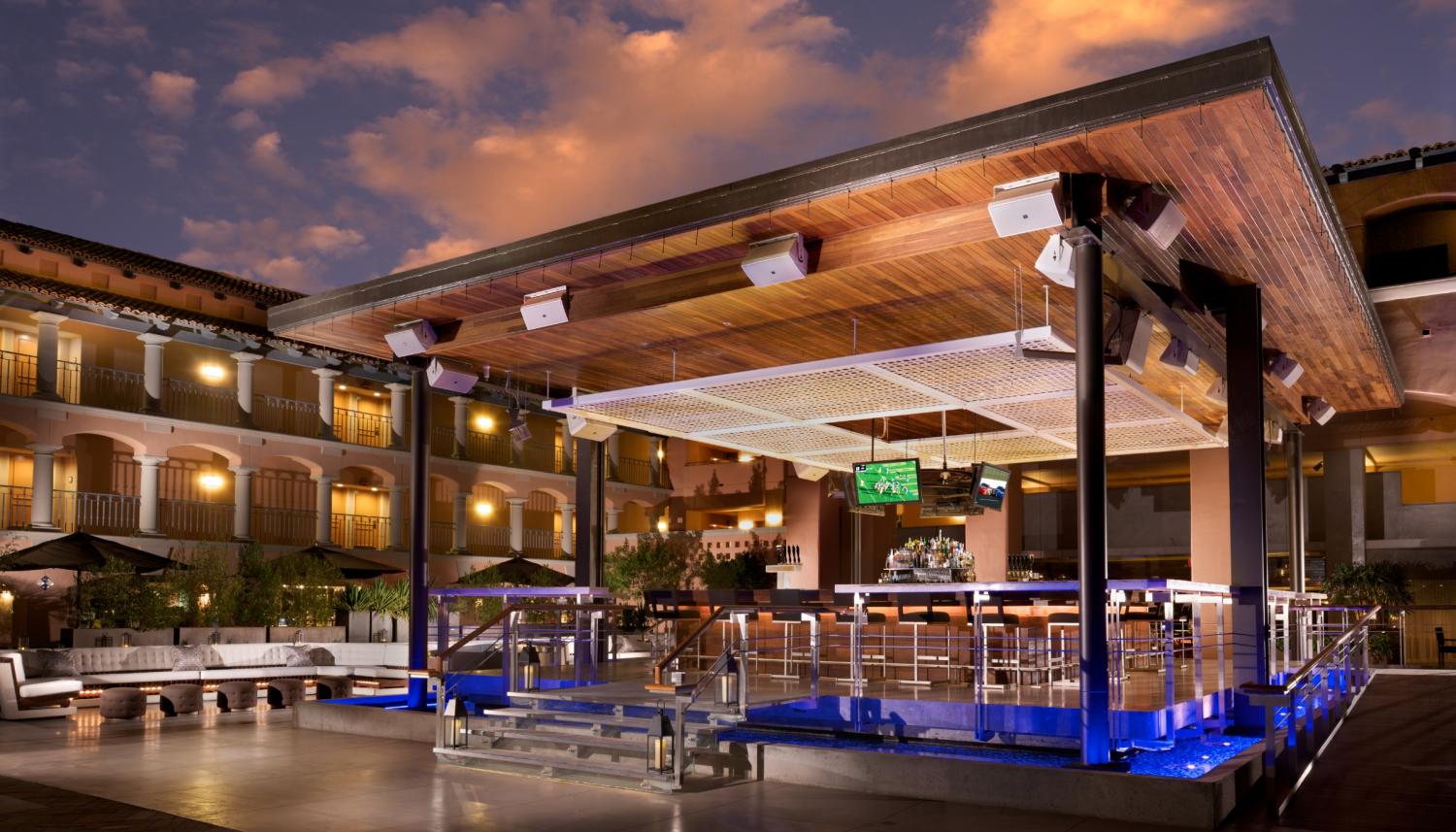 The Plaza Bar at the Fairmont Scottsdale Princess