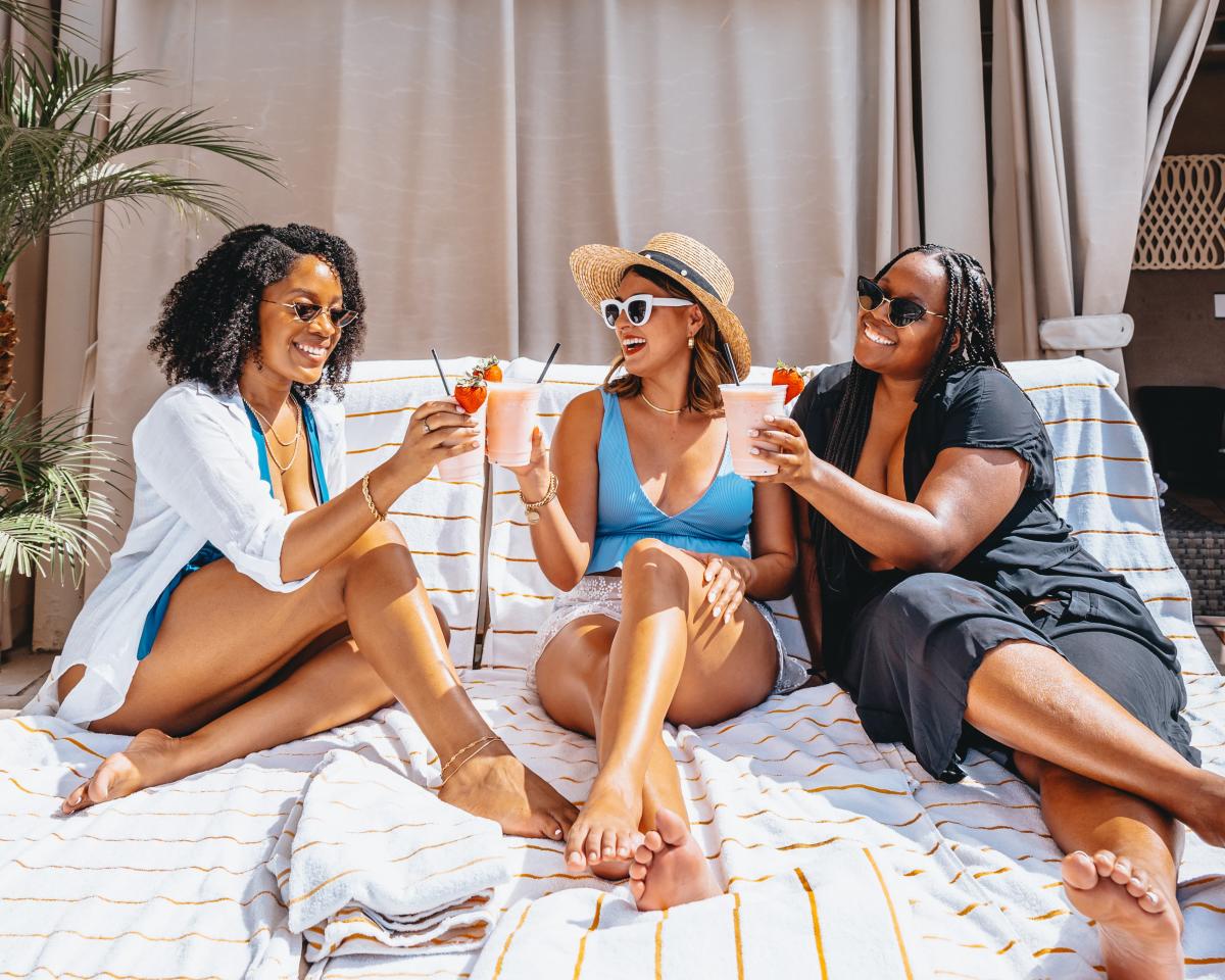 Girls Getaway Pool - Phoenician